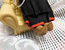 8in 2626 dutch costume feet